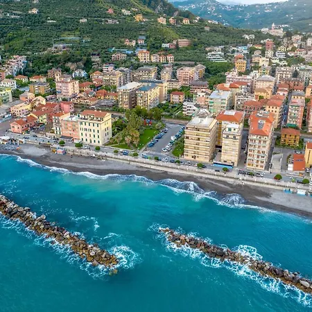In Pieno Centro E A Due Passi Dal Mare Appartement Chiavari